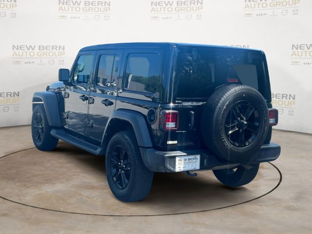 Used 2023 Jeep Wrangler Sport SUV