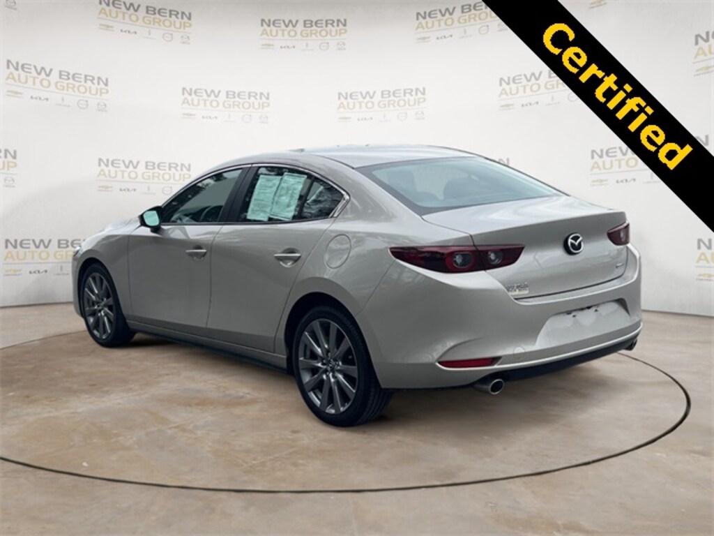 Used 2025 Mazda Mazda3 2.5 S Preferred Package Sedan