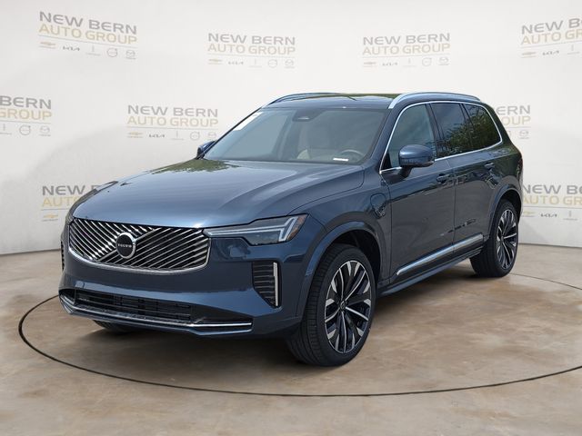 2026 Volvo XC90 T8 Recharge Core Bright 4WD's photo