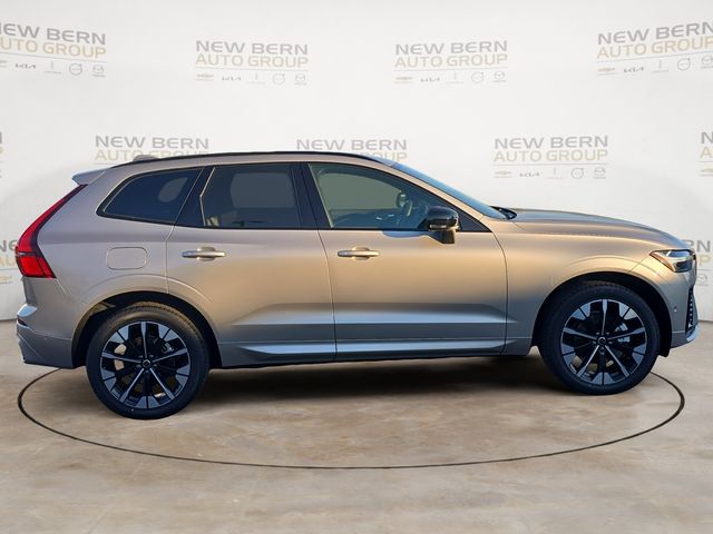 2026 Volvo XC60 Plus - Photo 6