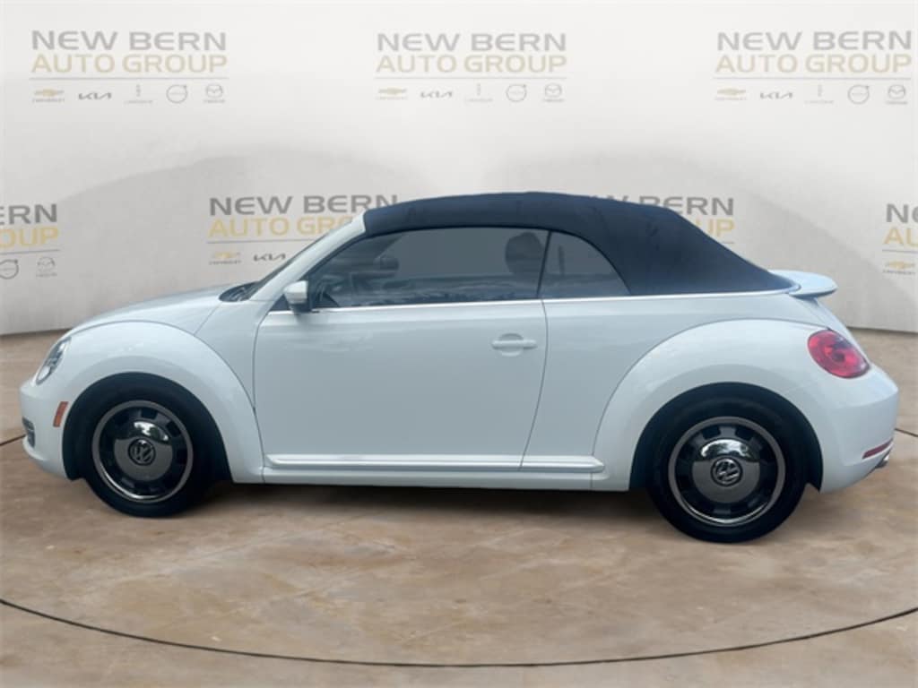 Used 2016 Volkswagen Beetle 1.8T S Convertible