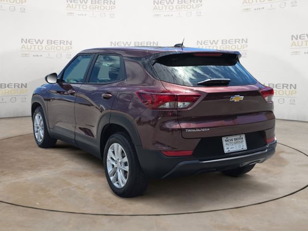 Used 2023 Chevrolet Trailblazer LS SUV