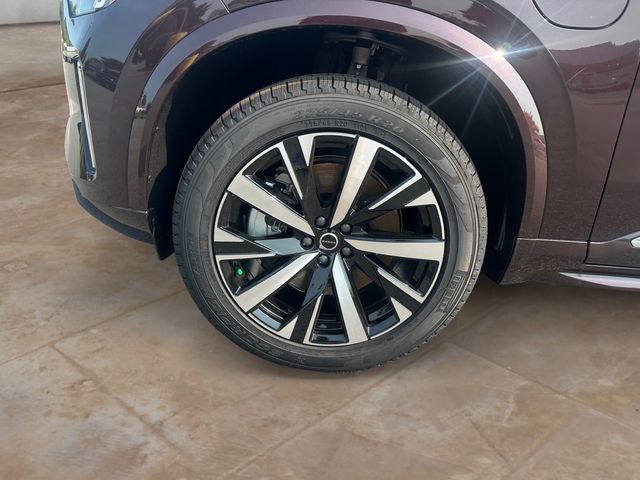 2025 Volvo XC90 Core - Photo 14