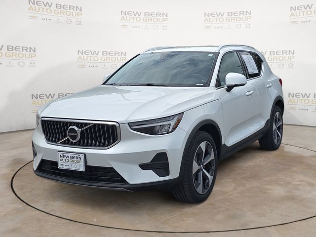 2024 Volvo XC40