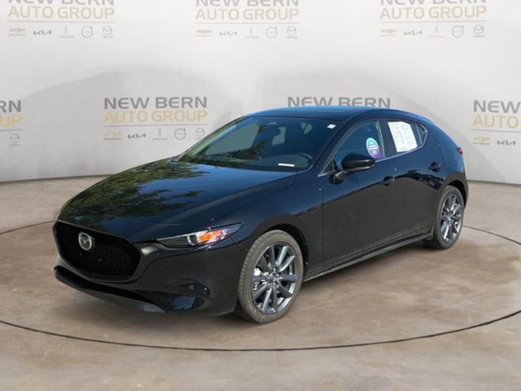 Used 2025 Mazda Mazda3 2.5 S Preferred Package Hatchback