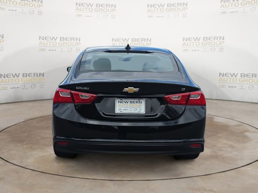 Used 2025 Chevrolet Malibu LT Sedan