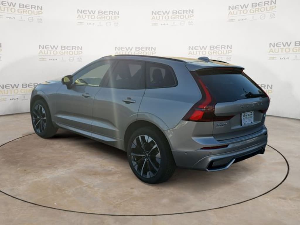 New 2026 Volvo XC60 B5 Plus SUV