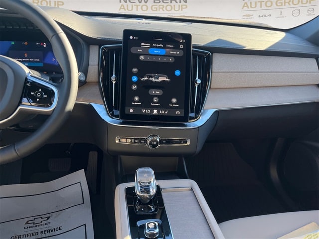 2026 Volvo XC90 Plus - Photo 11