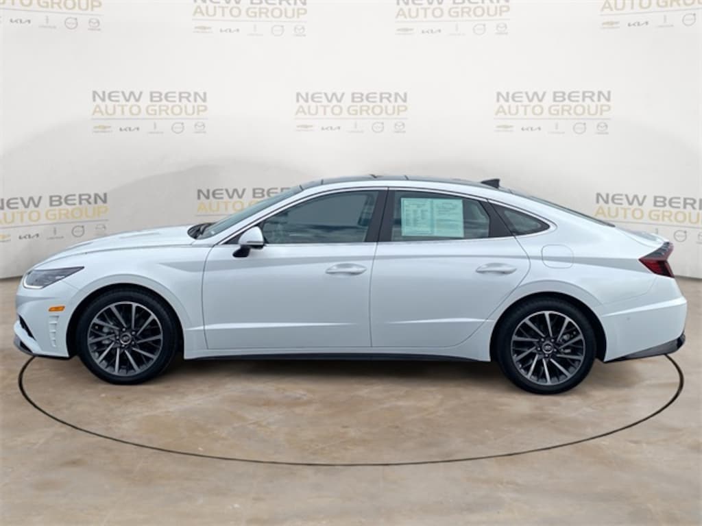 Used 2022 Hyundai Sonata Limited Sedan
