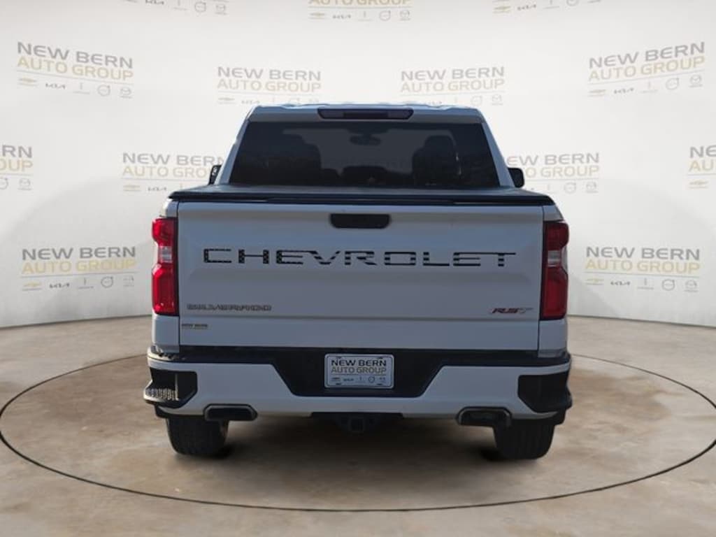 Used 2021 Chevrolet Silverado 1500 RST Truck