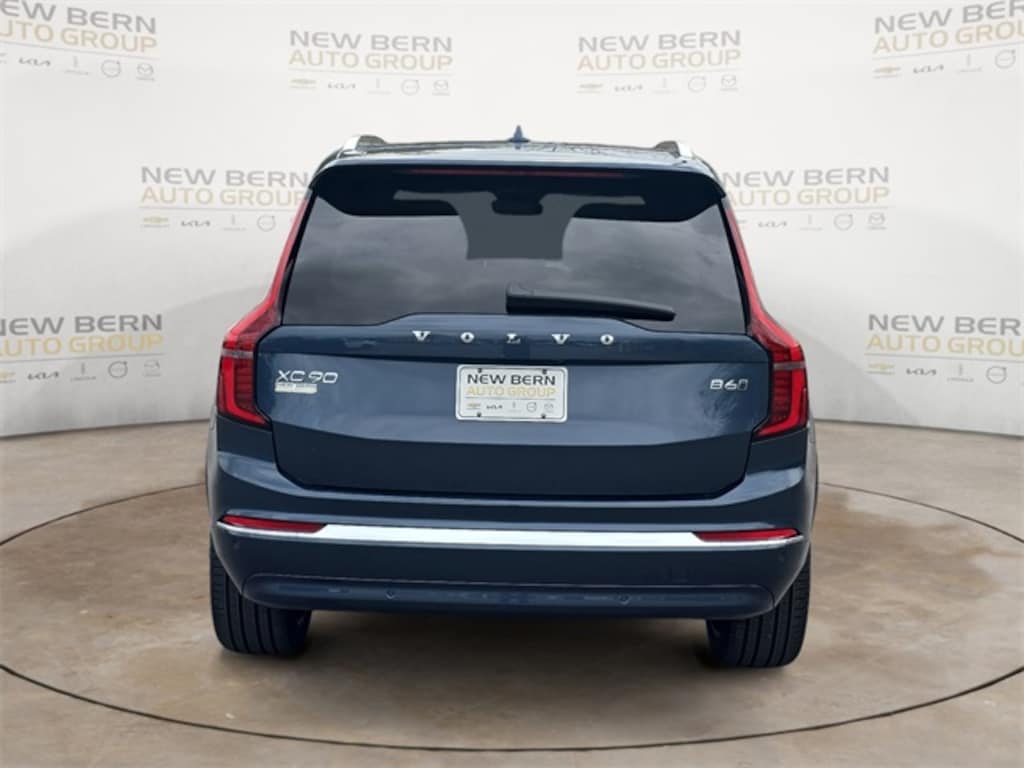 New 2026 Volvo XC90 B6 Plus 7-Seater SUV