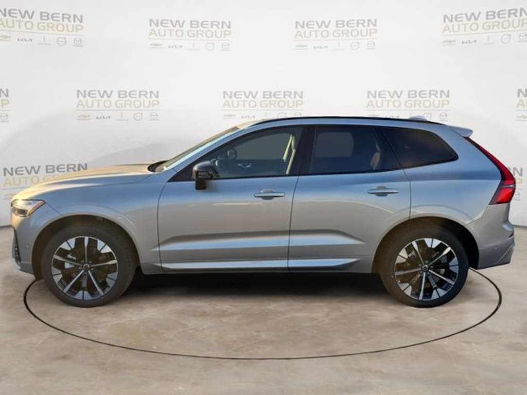 New 2026 Volvo XC60 B5 Plus SUV