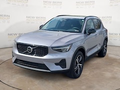 2026 Volvo XC40 B5 Core AWD SUV