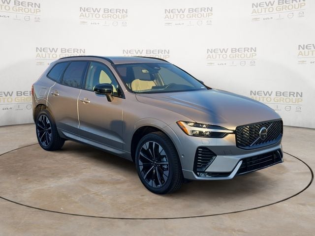2026 Volvo XC60 Plus - Photo 7