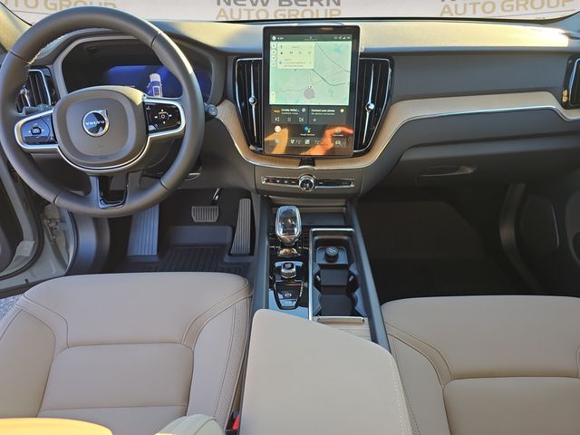 2026 Volvo XC60 Plus - Photo 10
