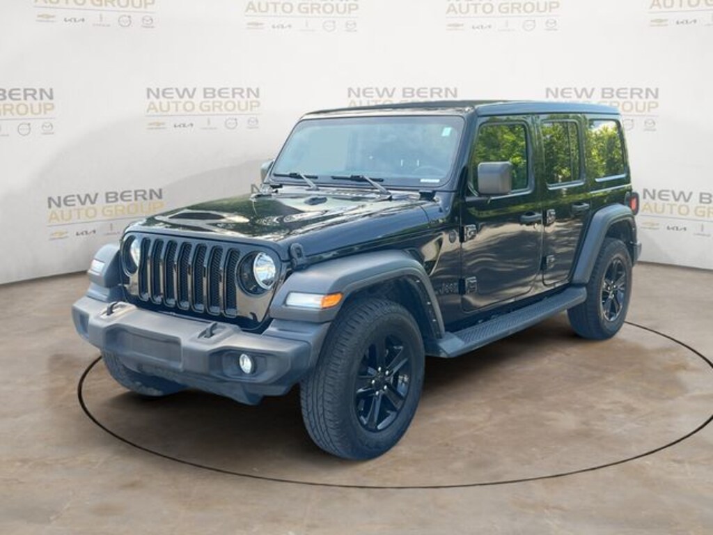 Used 2023 Jeep Wrangler Sport SUV