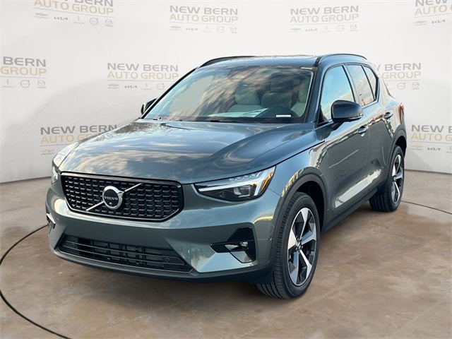 2026 Volvo XC40 Plus's photo