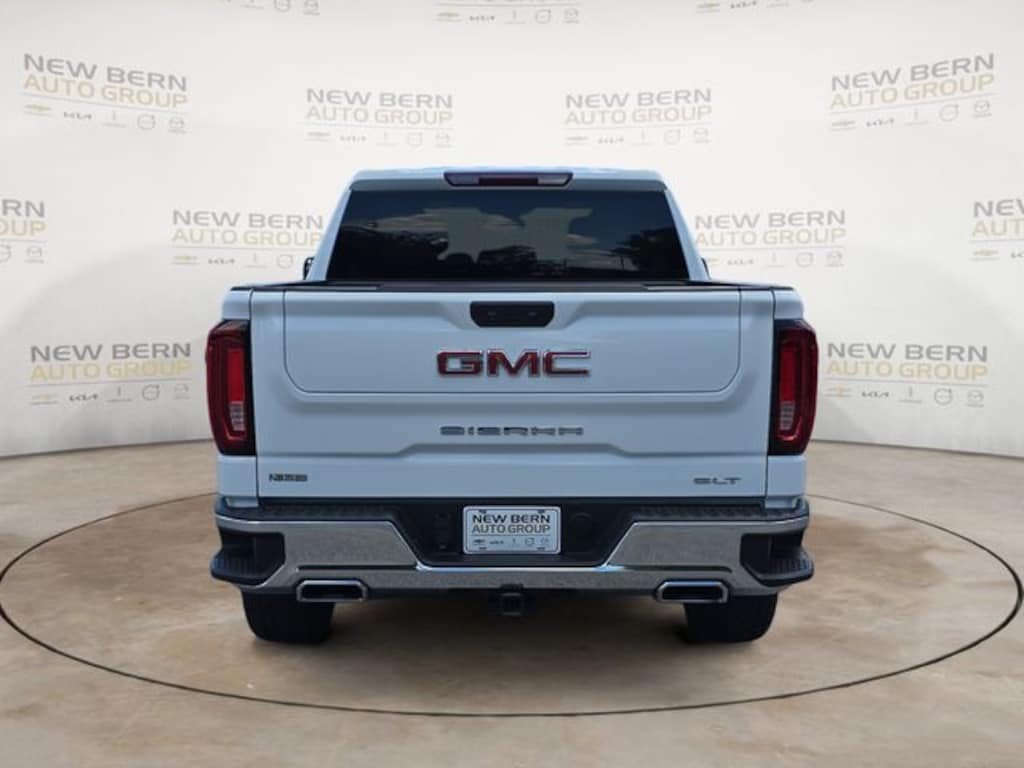 Used 2022 GMC Sierra 1500 SLT Truck
