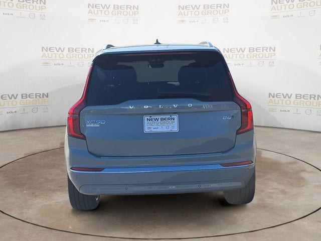 2026 Volvo XC90 Plus - Photo 4