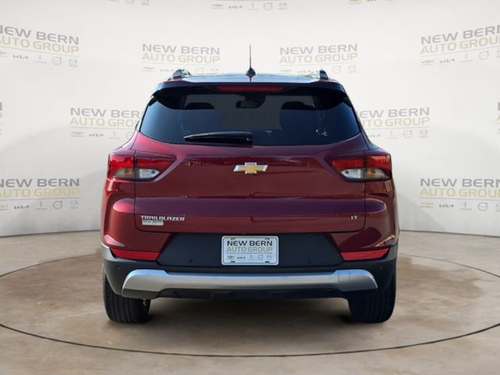 Used 2024 Chevrolet Trailblazer LT SUV