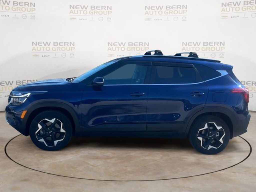 Used 2024 Kia Seltos EX SUV