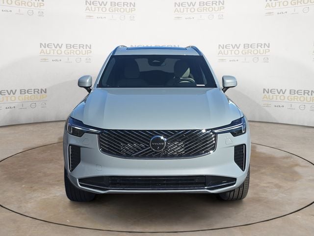 2026 Volvo XC90 Plus - Photo 8