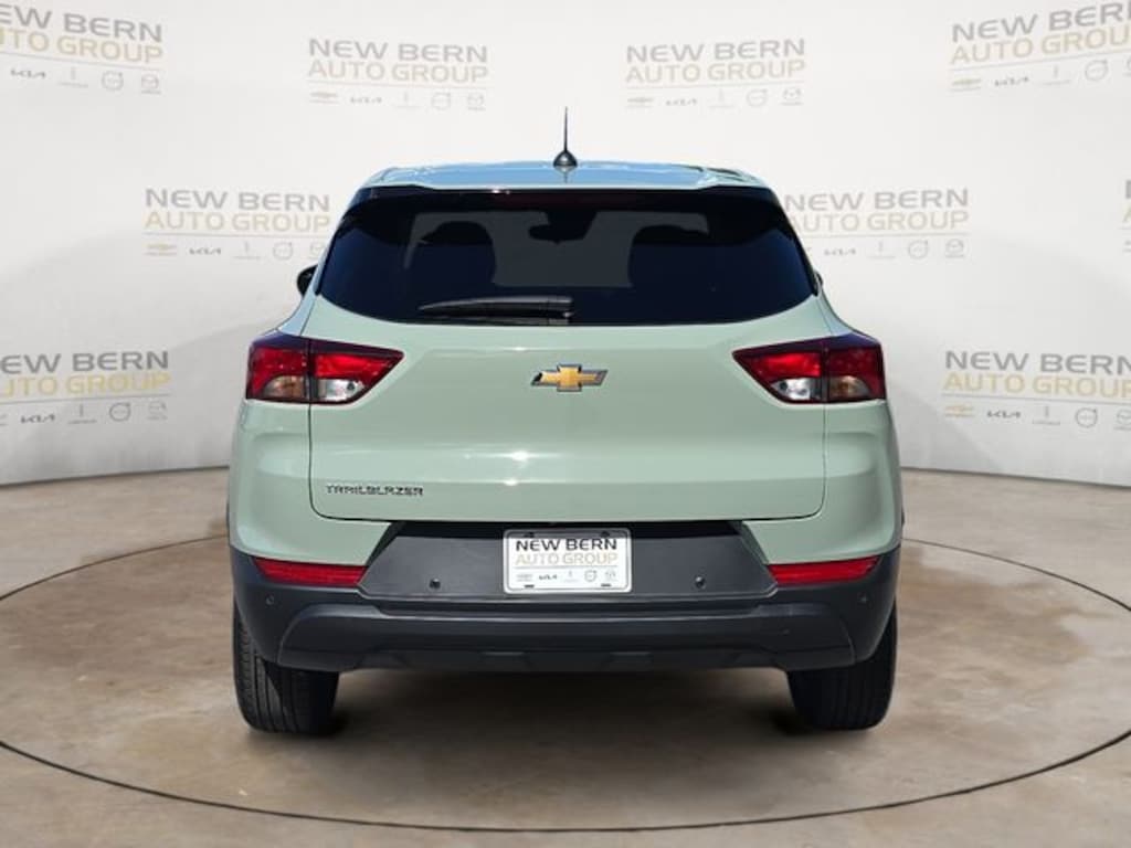 Used 2025 Chevrolet Trailblazer LS SUV