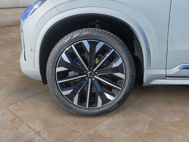 2026 Volvo XC90 Plus - Photo 14
