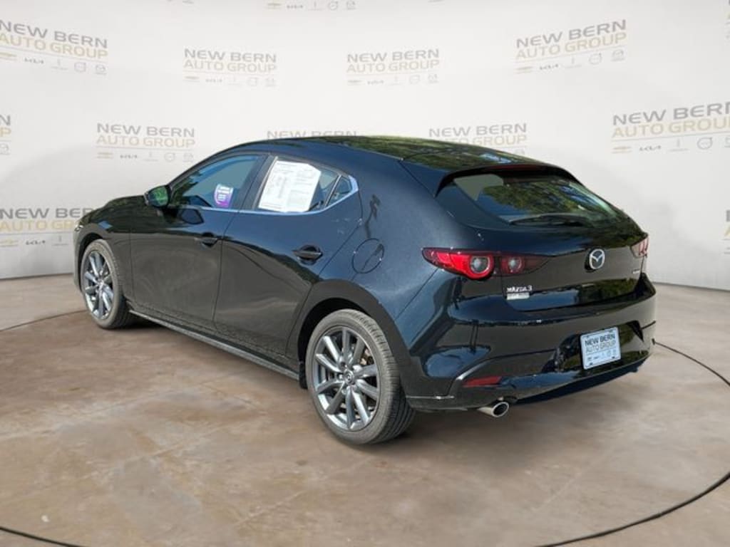 Used 2025 Mazda Mazda3 2.5 S Preferred Package Hatchback