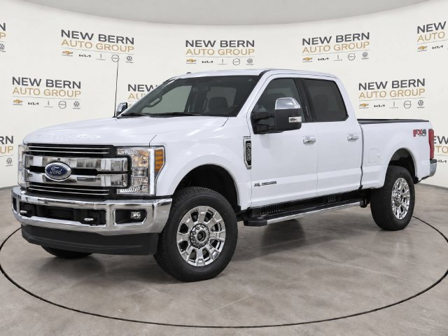 Used 2018 Ford F-250SD Lariat Truck