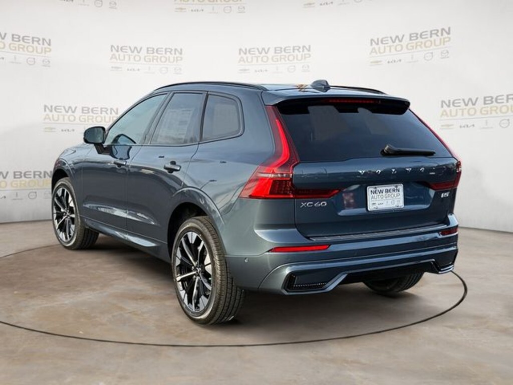 New 2026 Volvo XC60 B5 Plus SUV