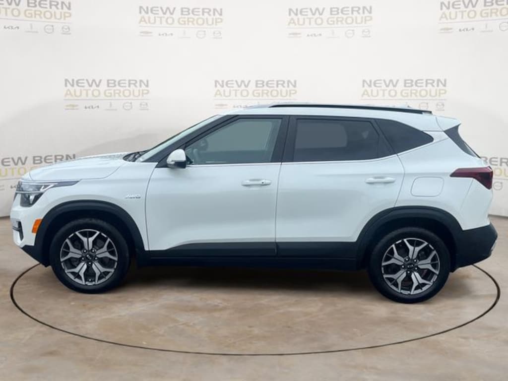 Used 2021 Kia Seltos EX SUV