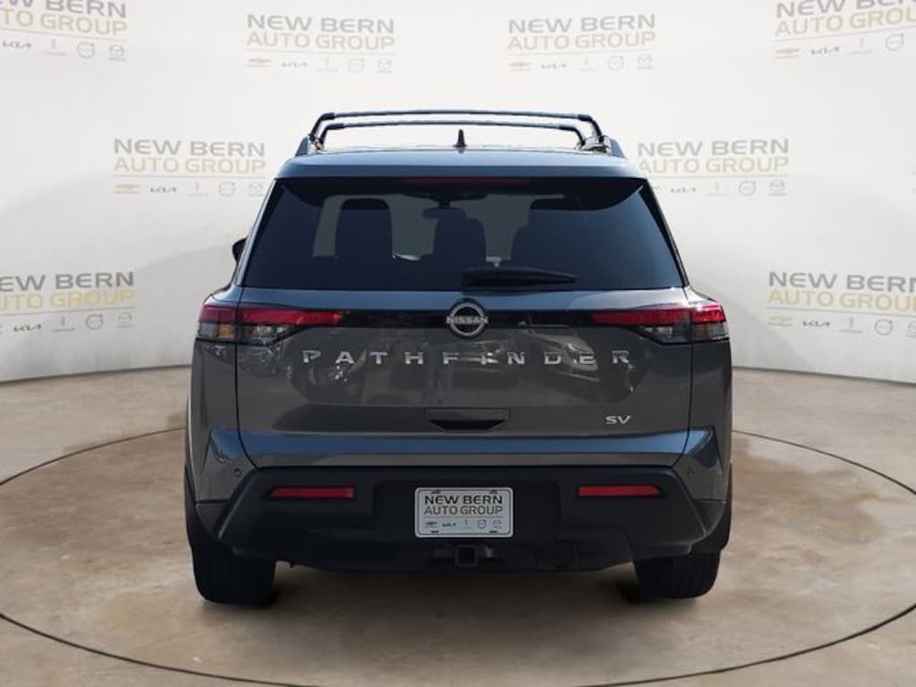 Used 2024 Nissan Pathfinder SV SUV