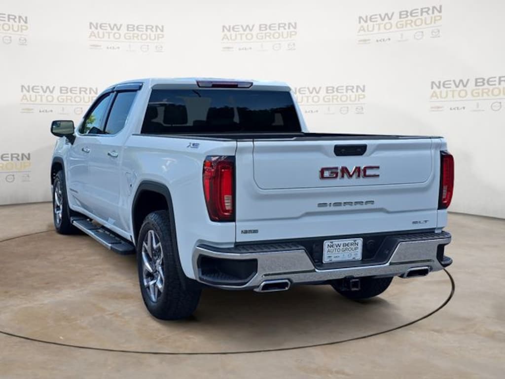 Used 2022 GMC Sierra 1500 SLT Truck