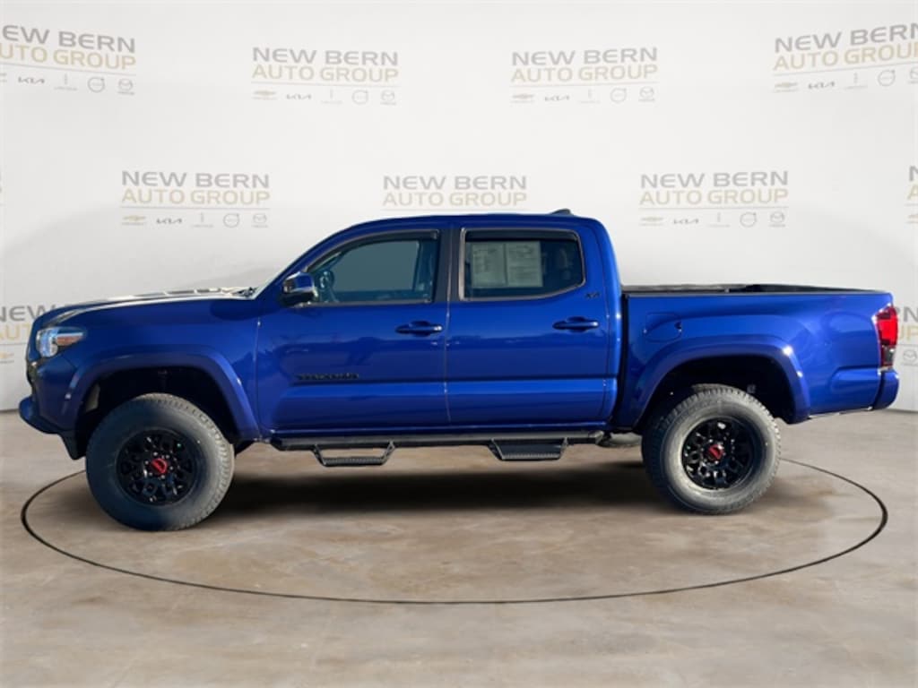 Used 2022 Toyota Tacoma SR Truck