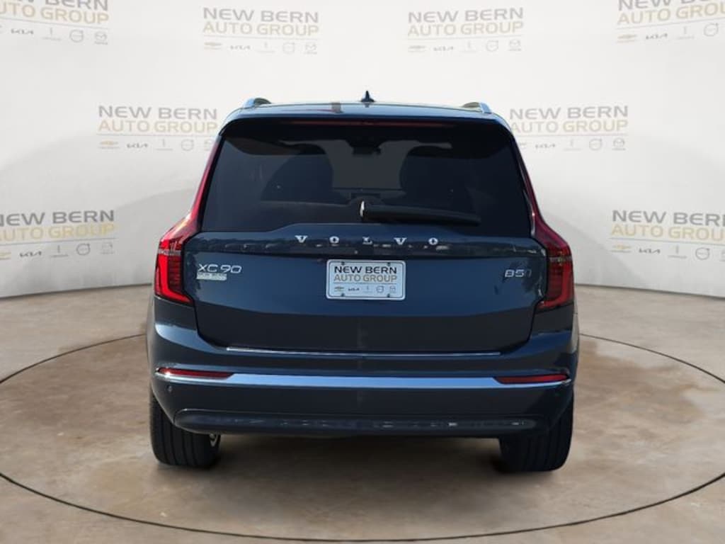 New 2026 Volvo XC90 B5 Ultra 6-Seater SUV