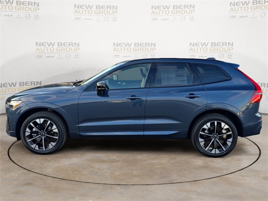 New 2026 Volvo XC60 B5 Plus SUV