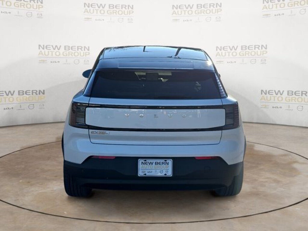 New 2026 Volvo EX30 Twin Motor Plus SUV