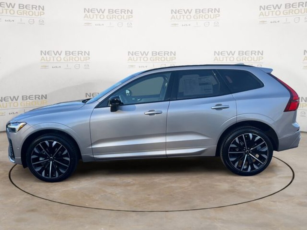 New 2026 Volvo XC60 B5 Ultra SUV