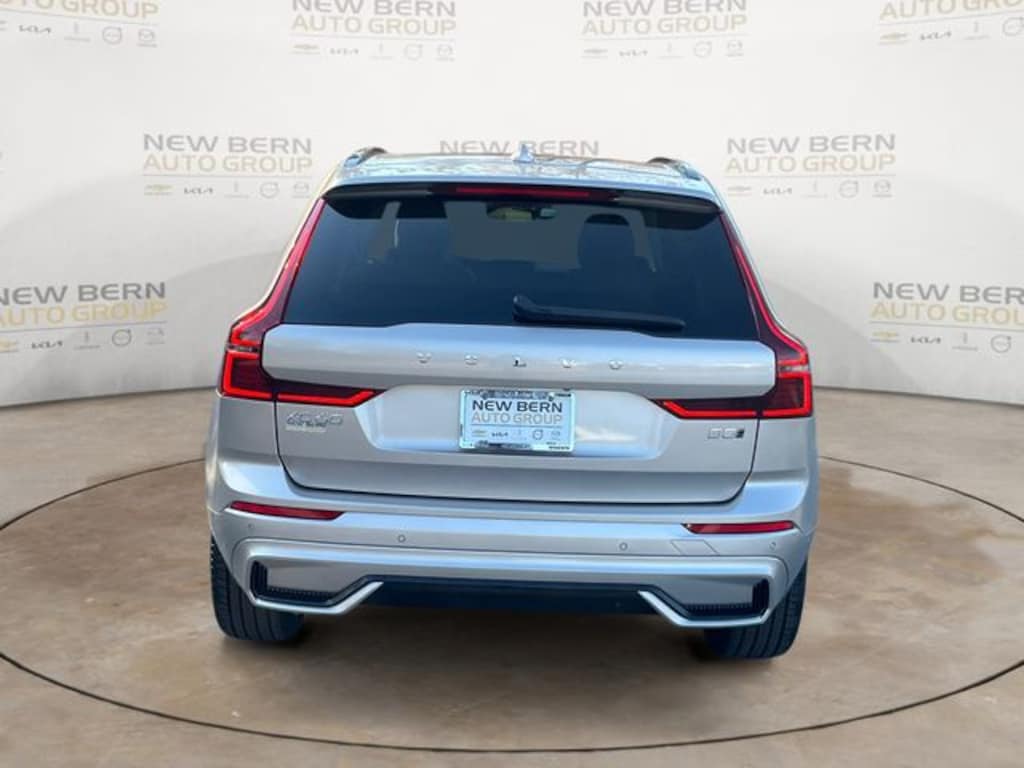 New 2026 Volvo XC60 B5 Ultra SUV