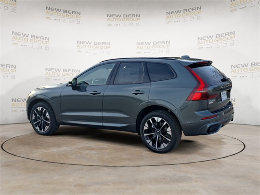 New 2026 Volvo XC60 B5 Plus SUV