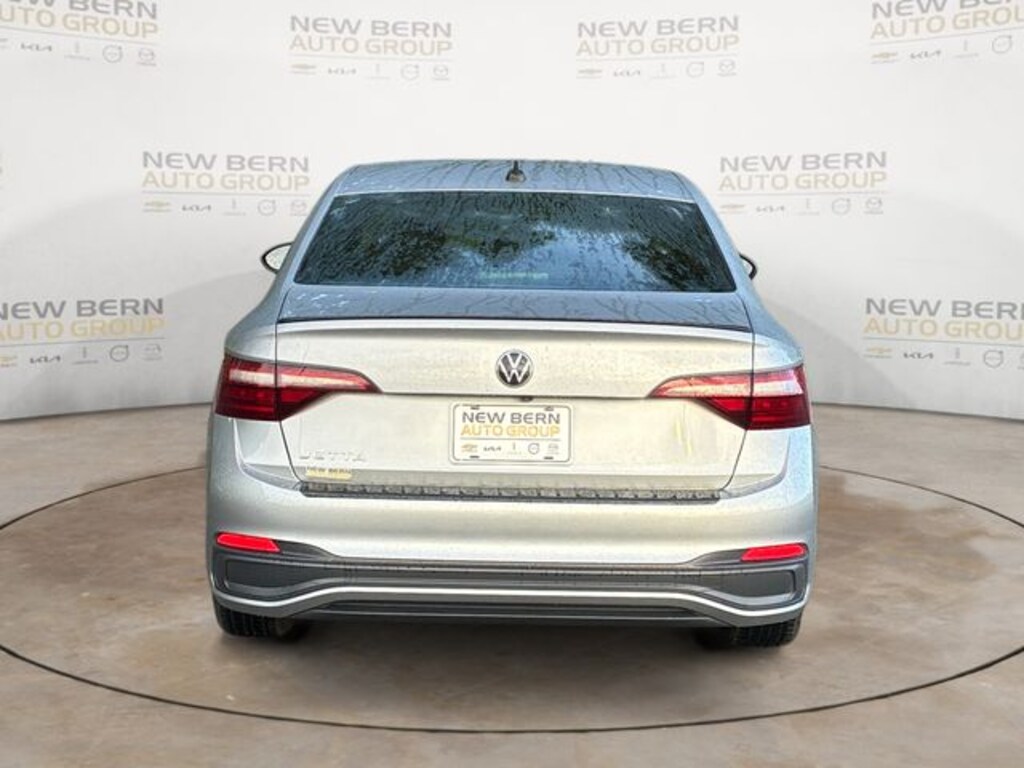 Used 2023 Volkswagen Jetta 1.5T Sport Sedan