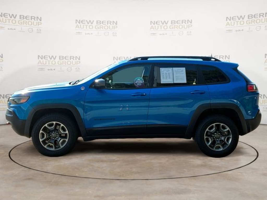 Used 2019 Jeep Cherokee Trailhawk SUV