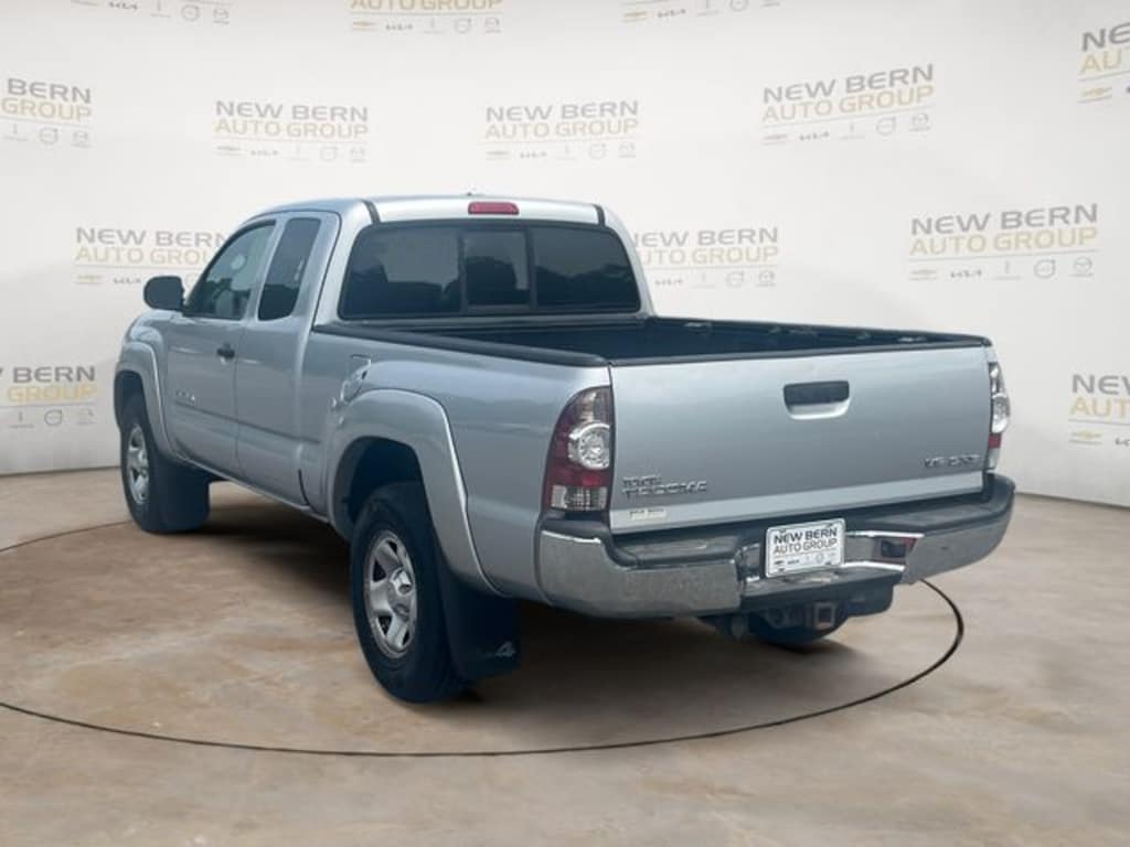 Used 2010 Toyota Tacoma Base Truck