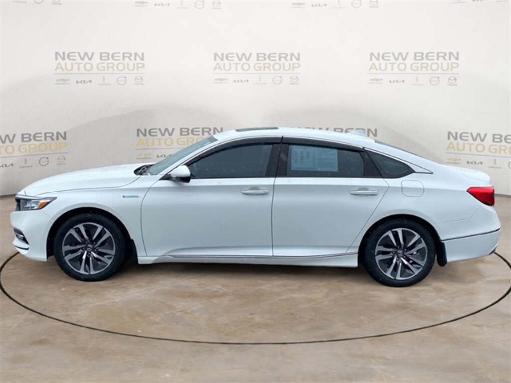 Used 2018 Honda Accord Hybrid Touring Sedan
