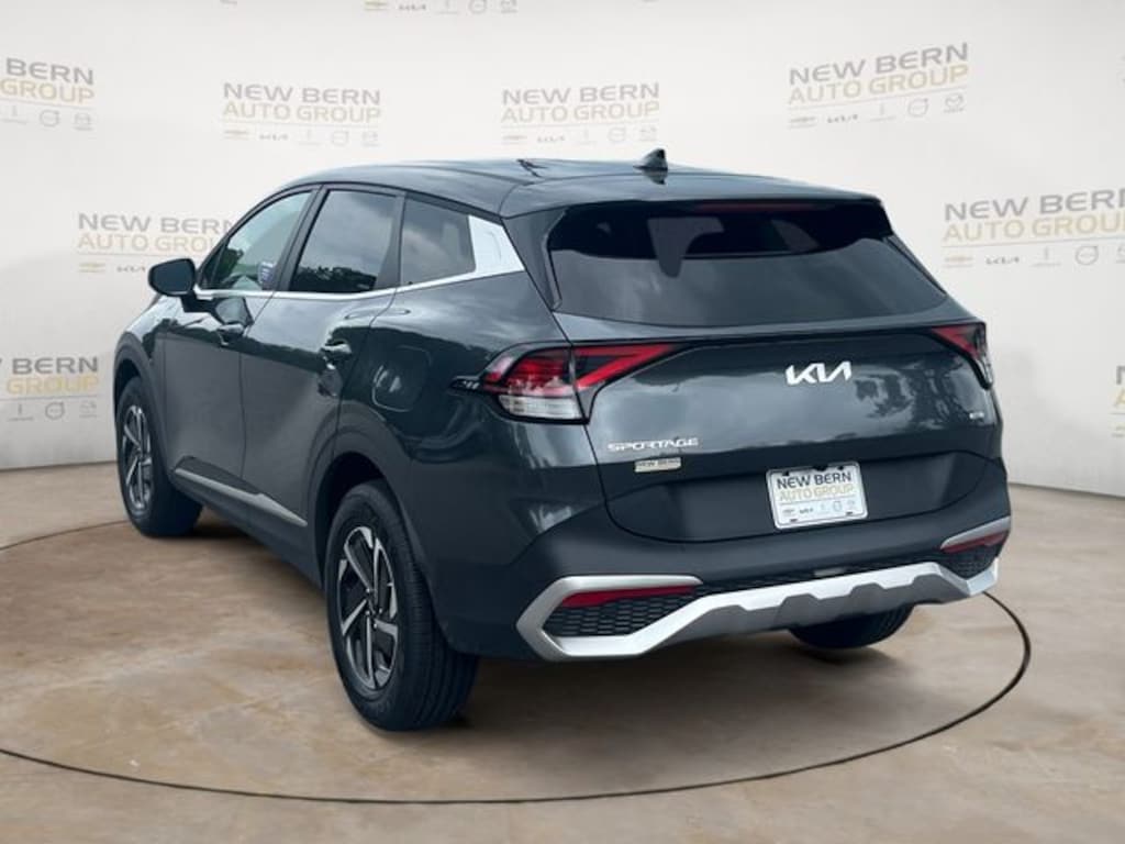 Used 2023 Kia Sportage Hybrid LX SUV