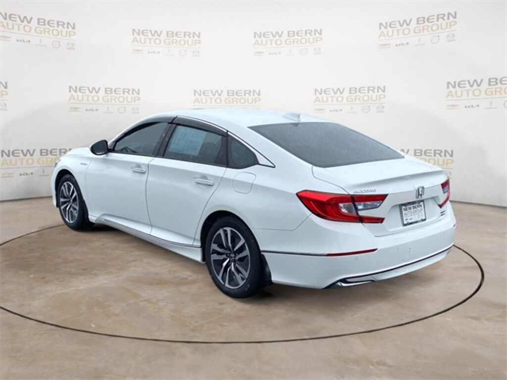 Used 2018 Honda Accord Hybrid Touring Sedan
