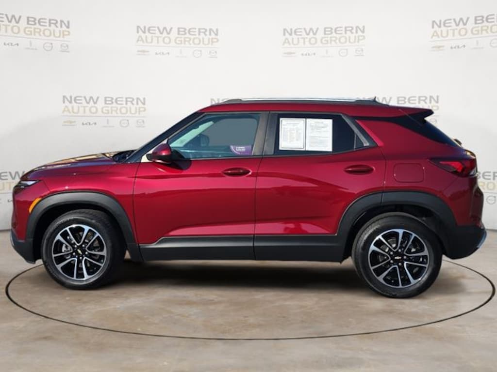 Used 2024 Chevrolet Trailblazer LT SUV