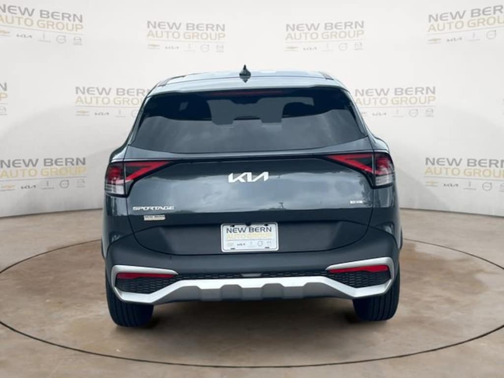 Used 2023 Kia Sportage Hybrid LX SUV