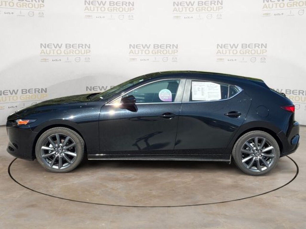 Used 2025 Mazda Mazda3 2.5 S Preferred Package Hatchback